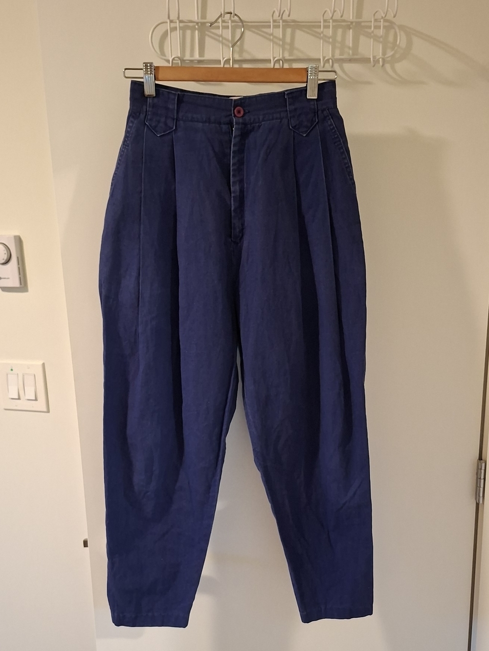 Vintage "Bottoms Up" Blue Cotton/Ramie Barrel-leg Mom Pants (Size US 24/XXS)